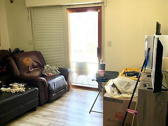 4th image of 53 Oak Hill Colony APT 3