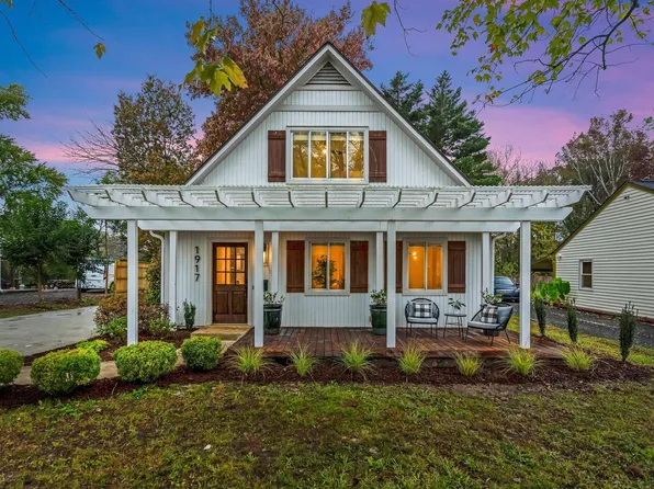 1917 Washington St, Durham, NC 27704