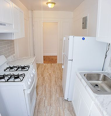 3rd image of 735 Walton Ave APT D8