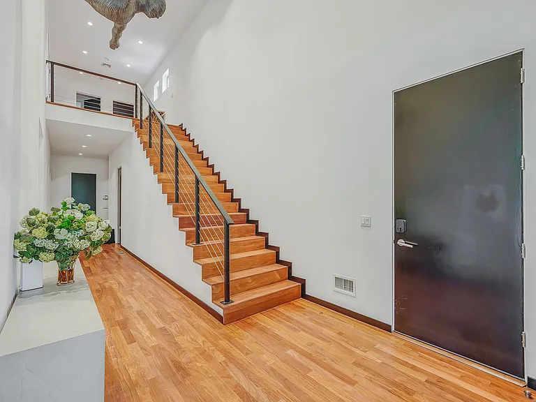 121 Montauk Hwy — Photo 54