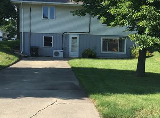 215 4th St SE, Melrose, MN 56352