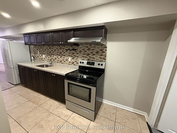 3rd image of 25 Portstewart Cres