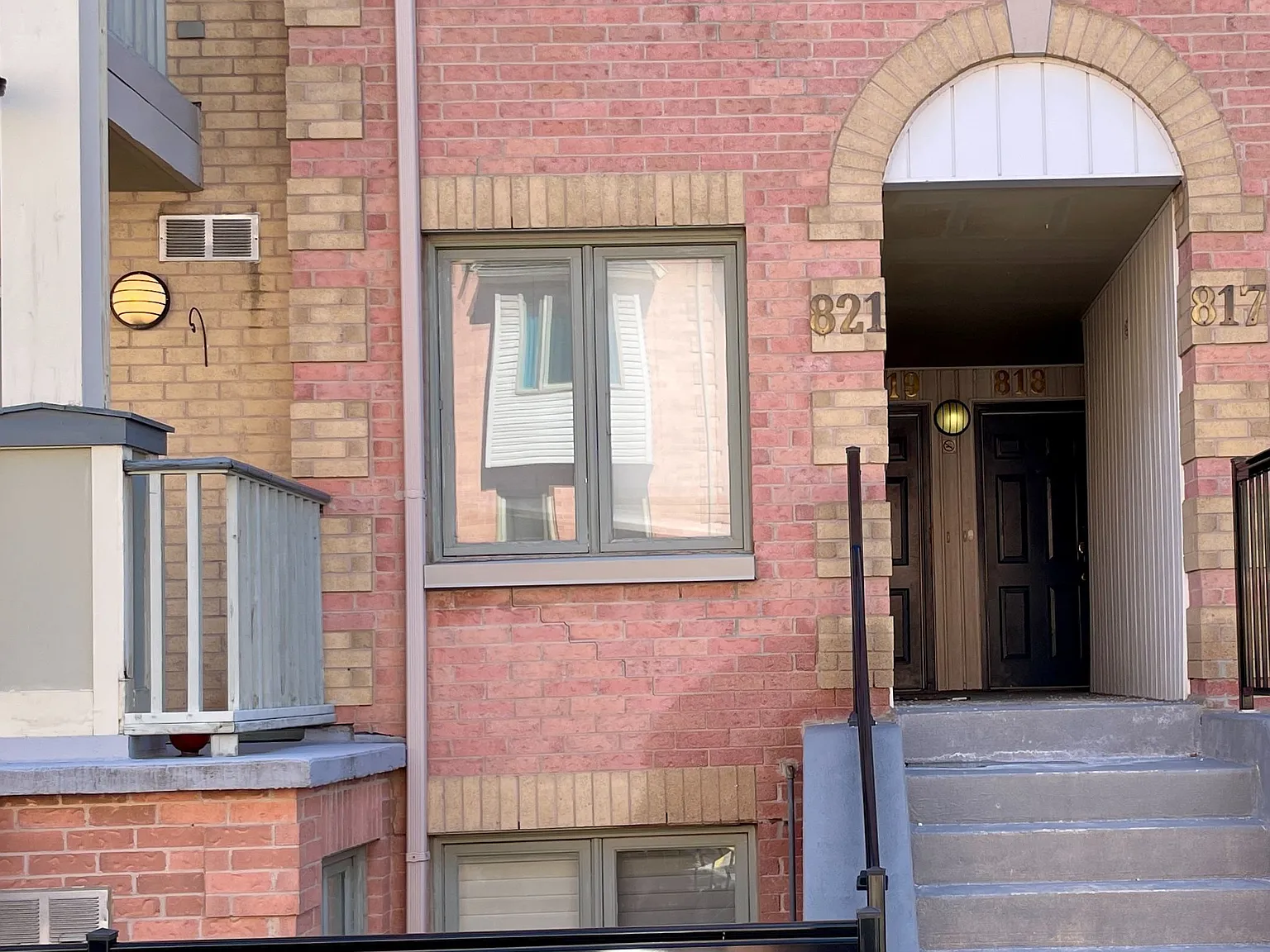 2 bed, $2,750 — Photo 1
