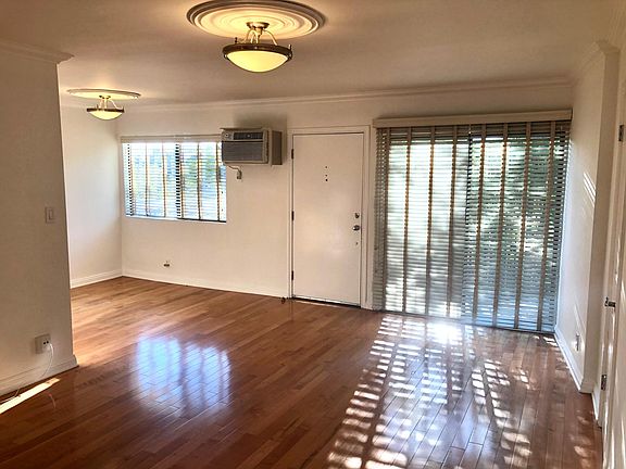 Living & Dining area