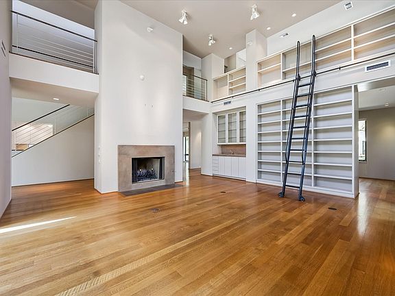 4th image of 3635 Overbrook Ln