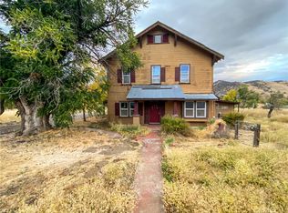 15824 Hornbrook Rd, Hornbrook, CA 96044