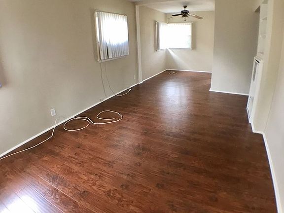 2nd image of 3044 Lincoln Ave