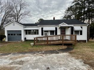 2042 Westminster Hwy, Walhalla, SC 29691