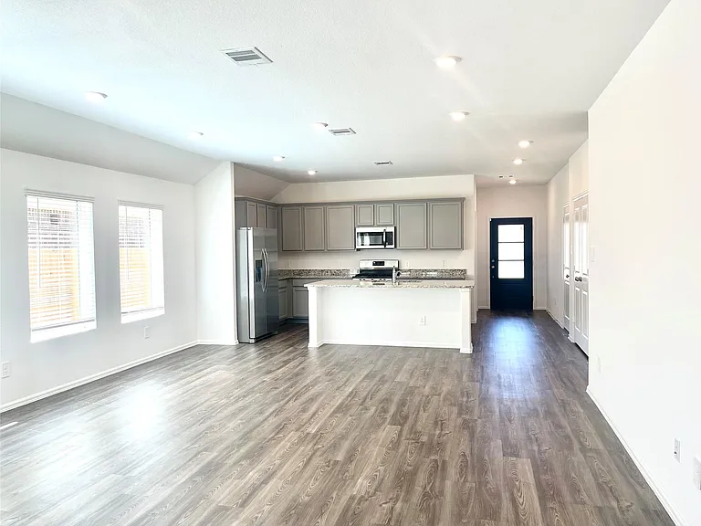 17477 Rosewood Manor Ln — Photo 5