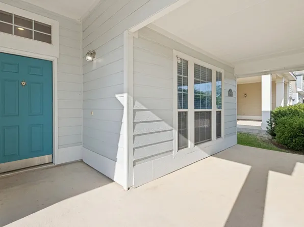 1504 Oakcrest Dr, Aubrey, TX 76227