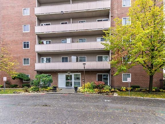 4th image of 1106 Jalna Blvd #0