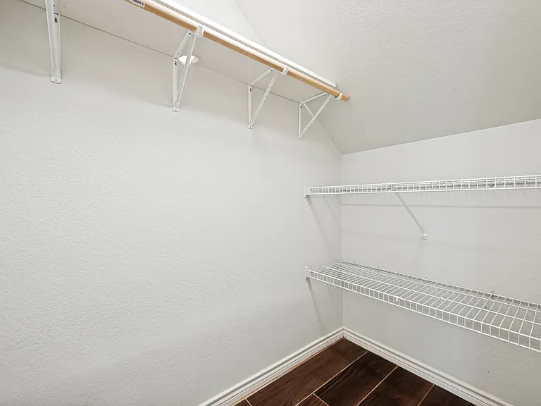 1156 Bent Oaks Dr — Photo 19