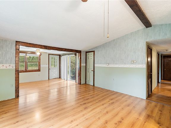 8th image of 6676 Kelleman Rd