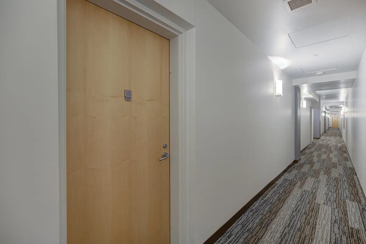Building Photo - 7147 E Rancho Vista Dr #4007