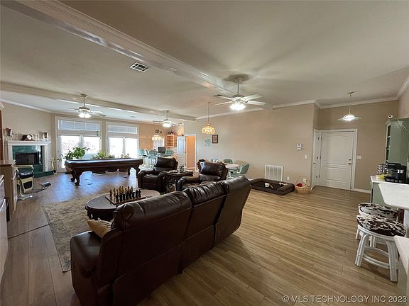 4th image of 101 Pelican Dr