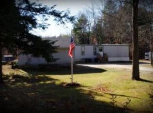 10 Allen St, Sandown, NH 03873