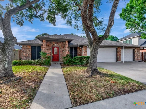 618 Brocton St, Victoria, TX 77904