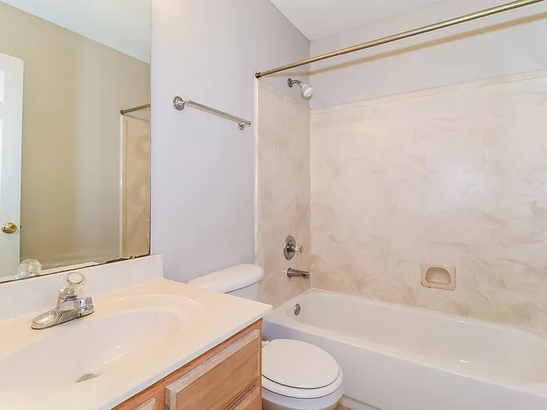 2806 Breezy Ridge Trl — Photo 14