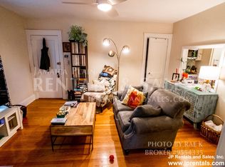 140 Arborway APT 6, Jamaica Plain, MA 02130