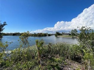 1920 NE 1st Pl, Cape Coral, FL 33909