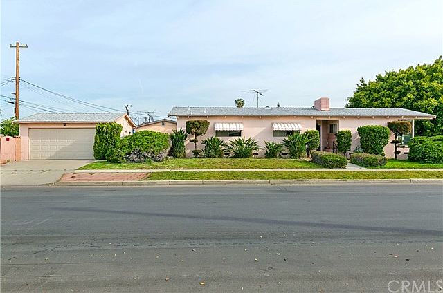 1st image of 1403 W 209th St