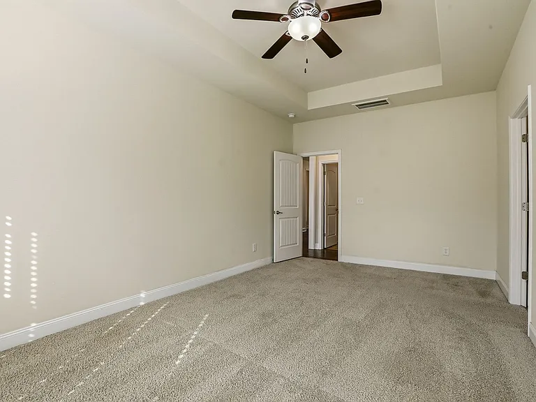 52 Woodwater Cir — Photo 25