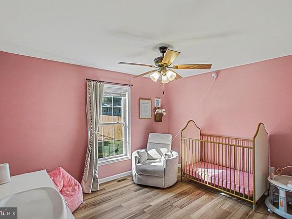 5th image of 261 Azure Dr