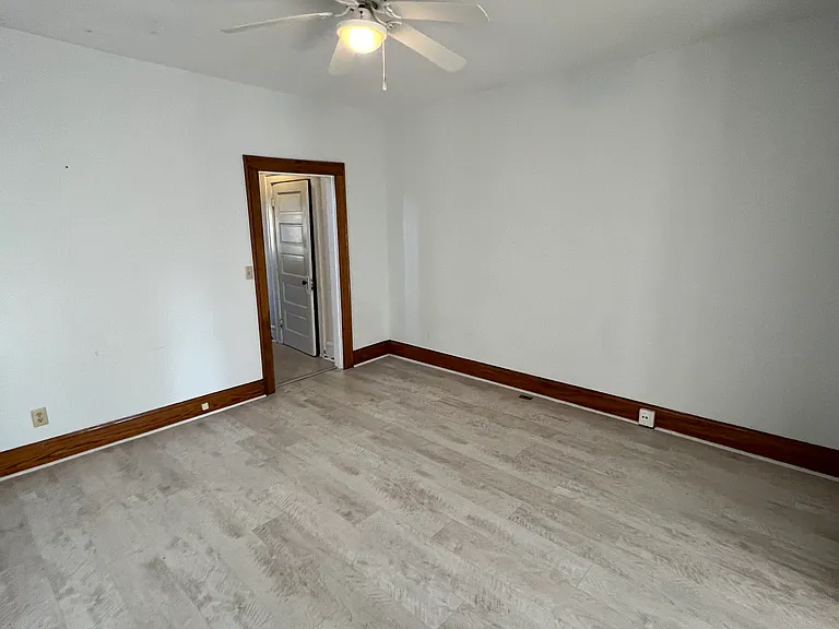 2540 Glen Echo Dr — Photo 4