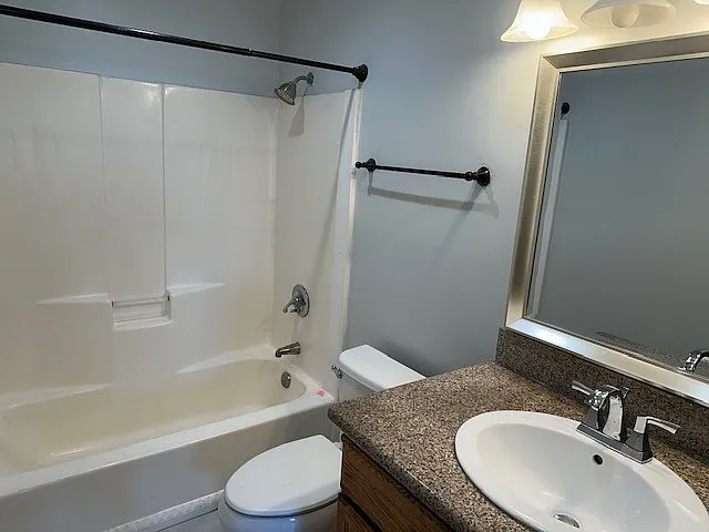 111 Cedar Ave #3 — Photo 7