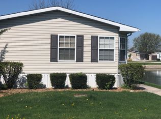 22660 S Ravisloe Ln, Frankfort, IL 60423