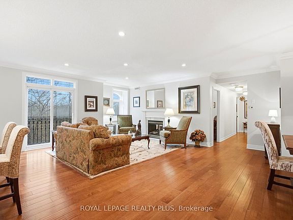 4th image of 390 Upper Middle Rd E #305