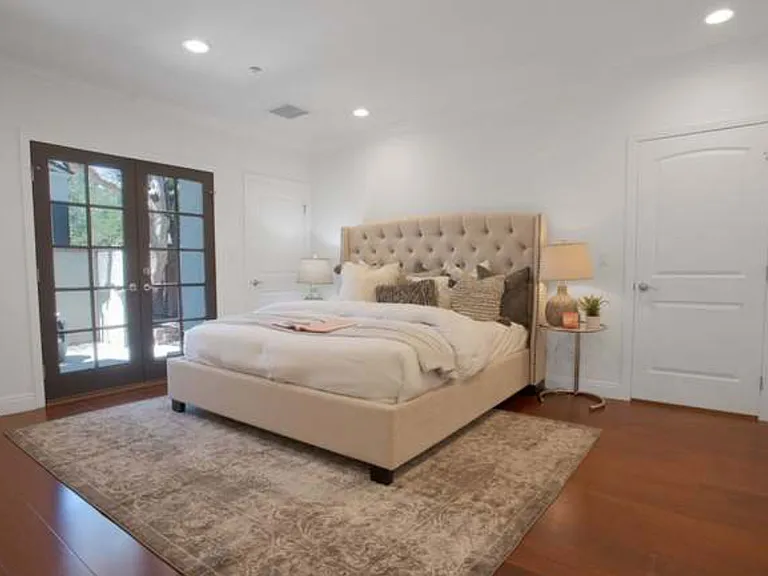 1050 Roxbury Rd — Photo 20