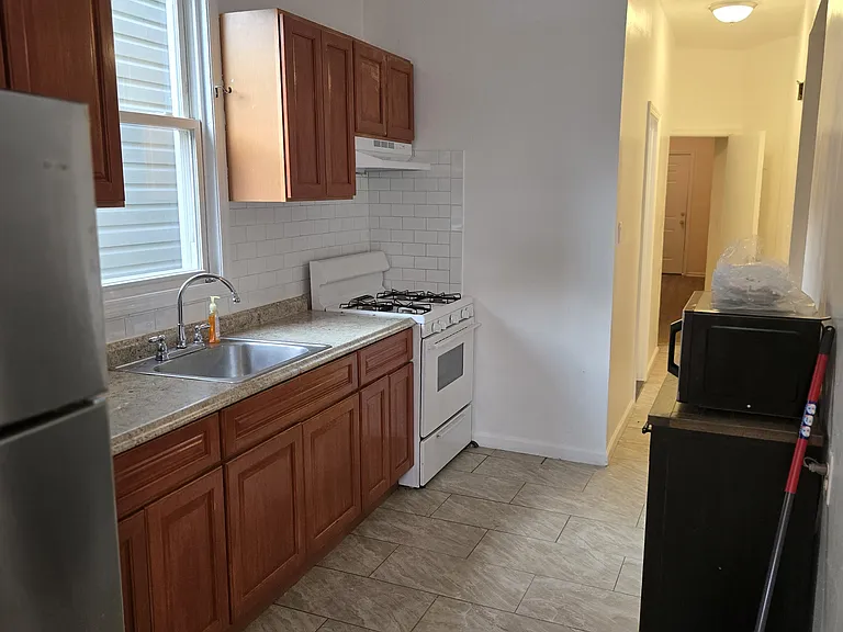 18 Sherwood Ave #1 — Photo 12