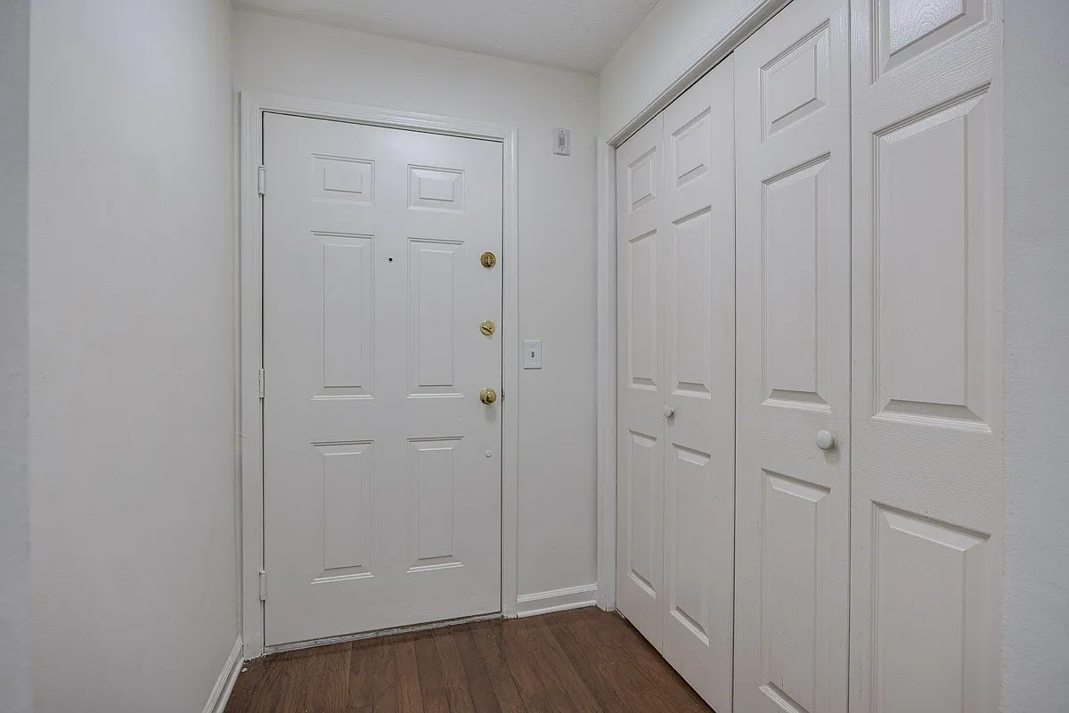 1 bed, 584 sqft, $1,600 — Photo 2