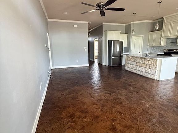 5th image of 4102 Carrera Ln