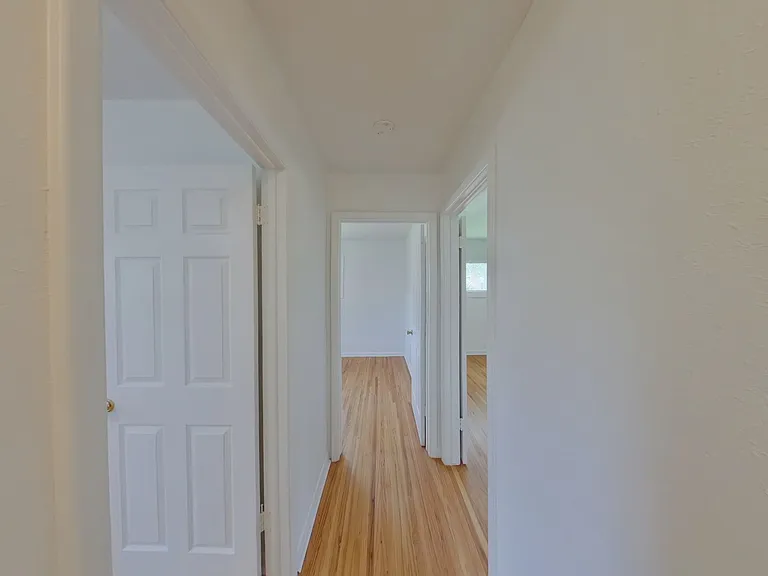 2520 N Perry Ave — Photo 7