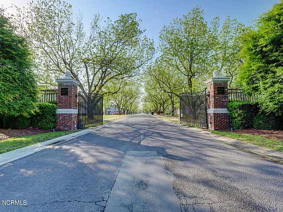 3rd image of L44 Settlers Way