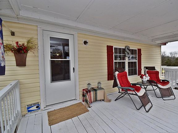 4th image of 15149 W Carlisle Dr