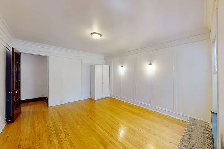 5429 S Woodlawn Ave — Photo 16