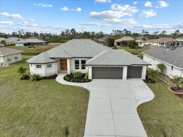 256 Mariner Ln, Rotonda West, FL 33947