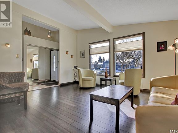 5th image of 264 Habkirk Dr