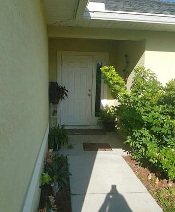 5th image of 824 Anaconda Ave S