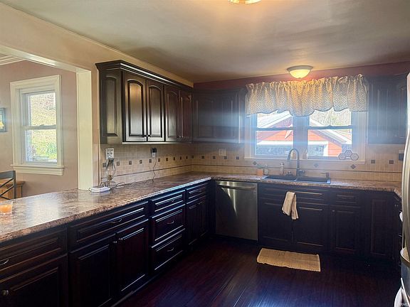 5th image of 10559 Boyd Hollow Rd