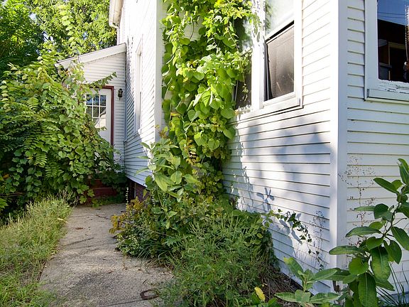 2nd image of 193 Sheridan St