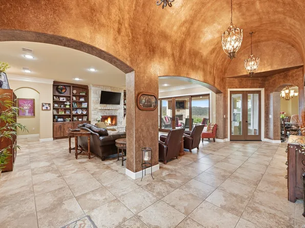 162 ALONDRA Lane, Spring Branch, TX 78070