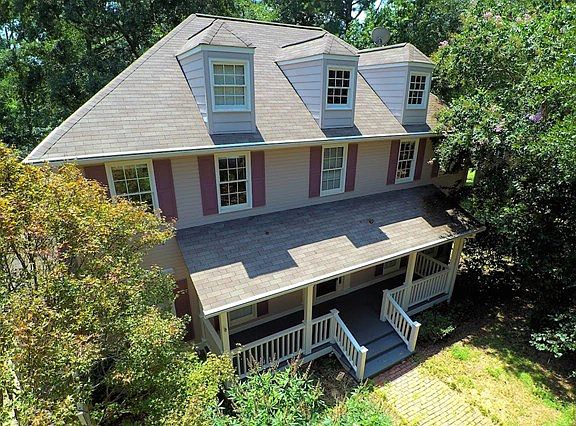 3rd image of 108 Stonewall Dr