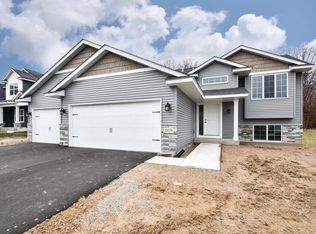 35654 Blackfoot St, Cambridge, MN 55008