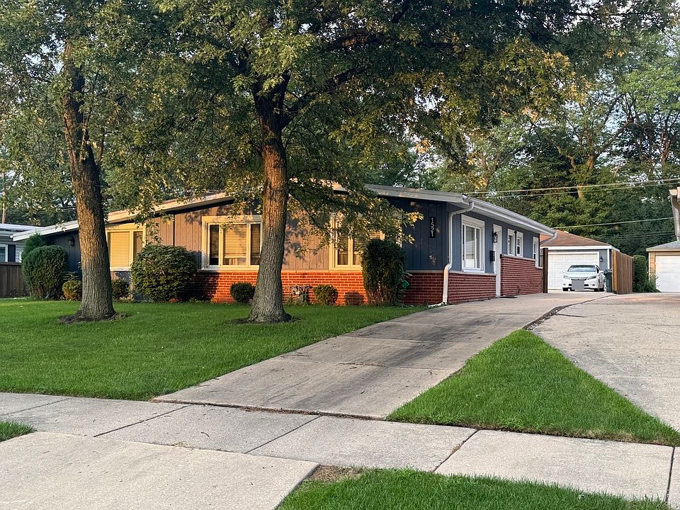 1st image of 1521 Maple St