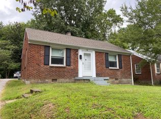 1136 Chickasaw Rd, Paris, TN 38242