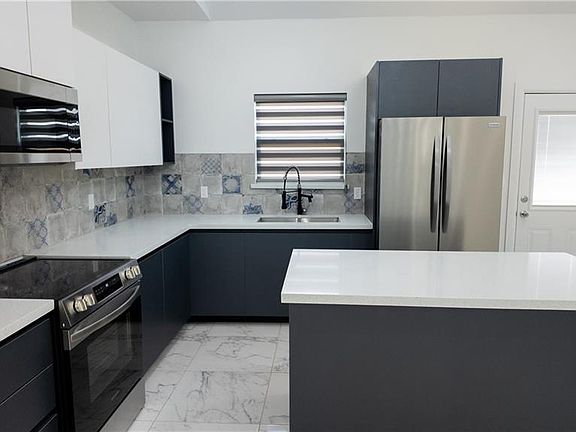 4th image of 707 Deanne Dr
